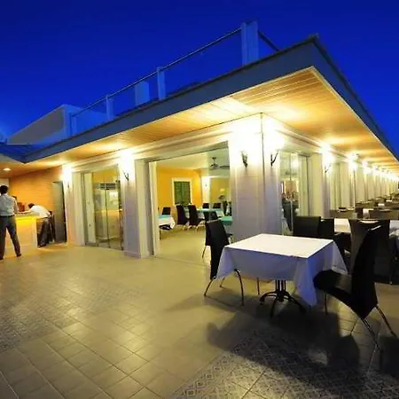Szálloda Palm Wings Resort&spa
