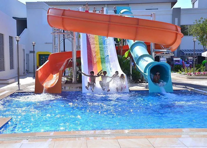 Palm Wings Resort&spa 호텔 쿠사다시