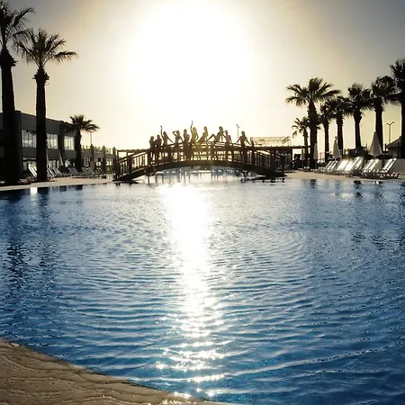 Palm Wings Resort&spa Hotel